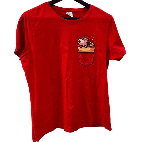SNOOPY Red Christmas tee size L READ MEASUREMENTS IN DESCRIPTION - Picture 1 of 4